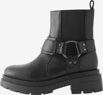 Cizme de la Next pe negru: față