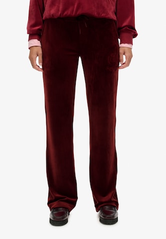 Superdry Regular Broek in Rood: voorkant