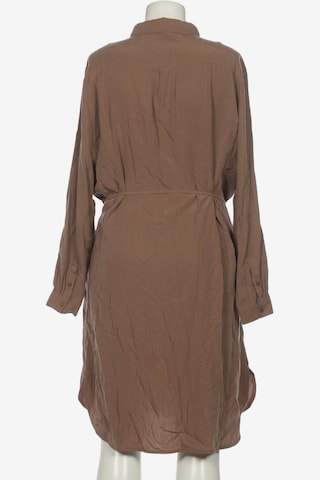 Qiero Dress in 4XL in Brown