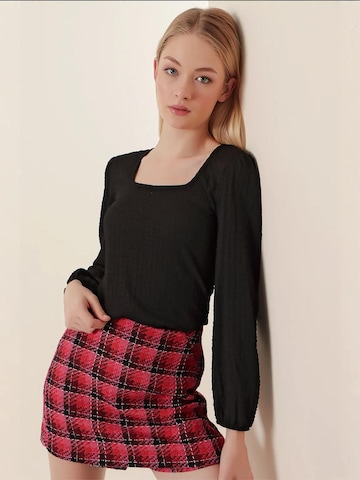 Bigdart Blouse in Black