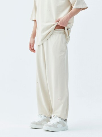VAMOS CLO Loosefit Housut 'Guadeloupe' värissä beige