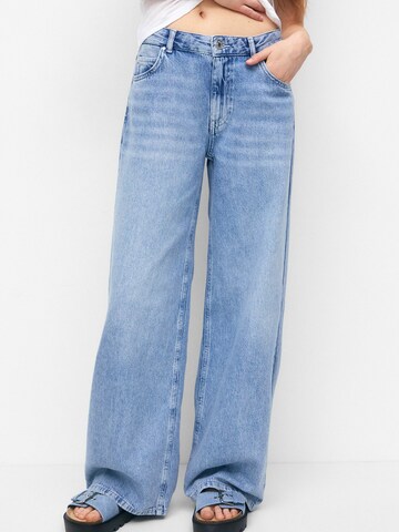 Pull&Bear Wide Leg Jeans i blå