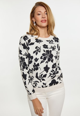 Usha Sweater in Black: front