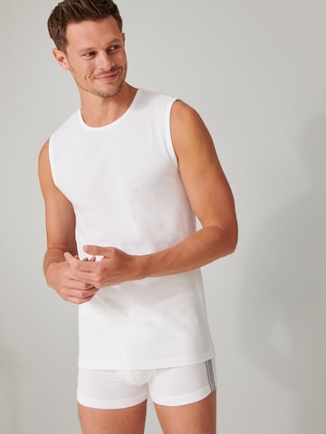 SCHIESSER Μπλουζάκι σε λευκό