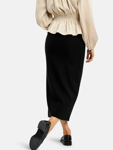 Liberte Essentiel Skirt ' HENNE-LONG ' in Black