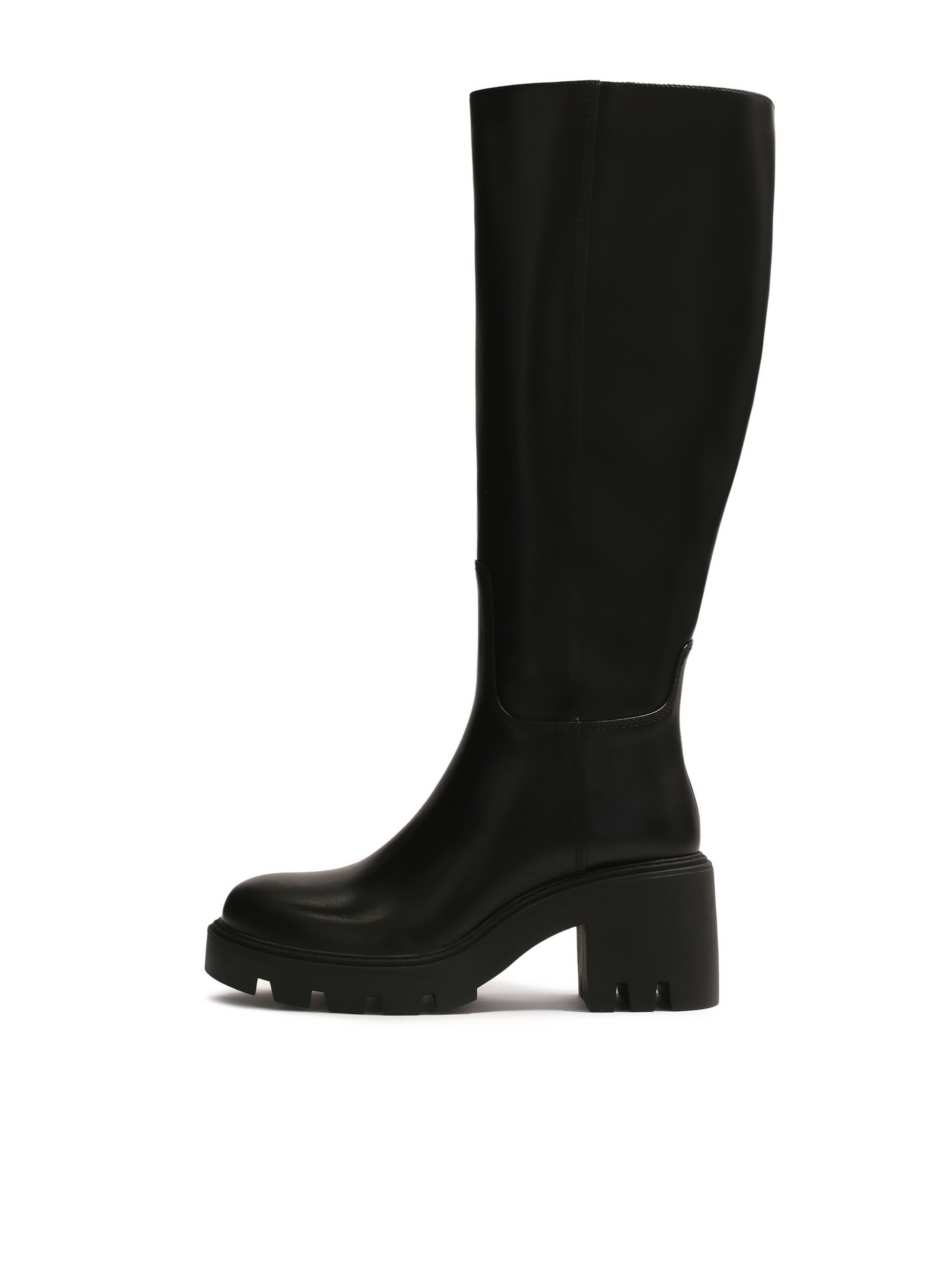 Kazar Saabas, värv must: eest vaates