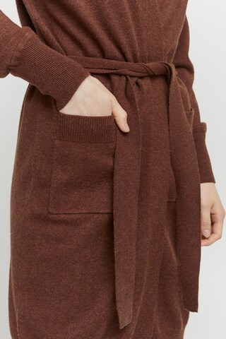b.young Gebreid vest 'NONINA' in Bruin