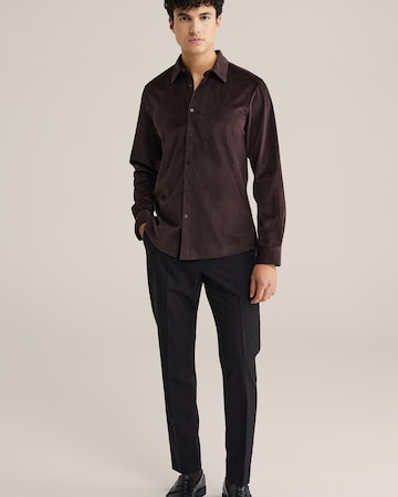 Comfort fit Camicia di WE Fashion in marrone