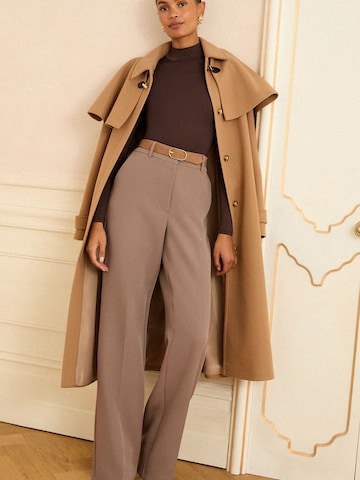 love & roses Wide leg Pleated Pants in Brown