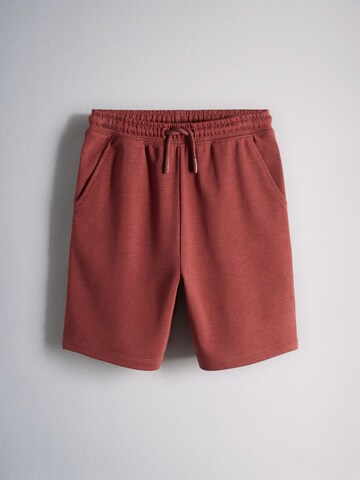 Set de la The Set pe maro