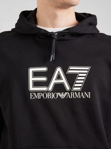 Felpa di EA7 Emporio Armani in nero