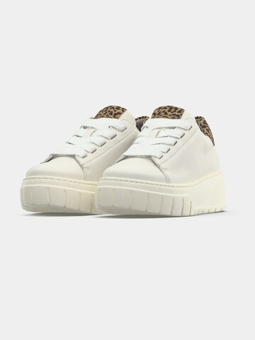 GABOR Rövid szárú sportcipők - fehér