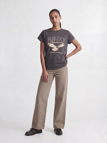 Tricou 'JXASTRID' de la JJXX pe gri