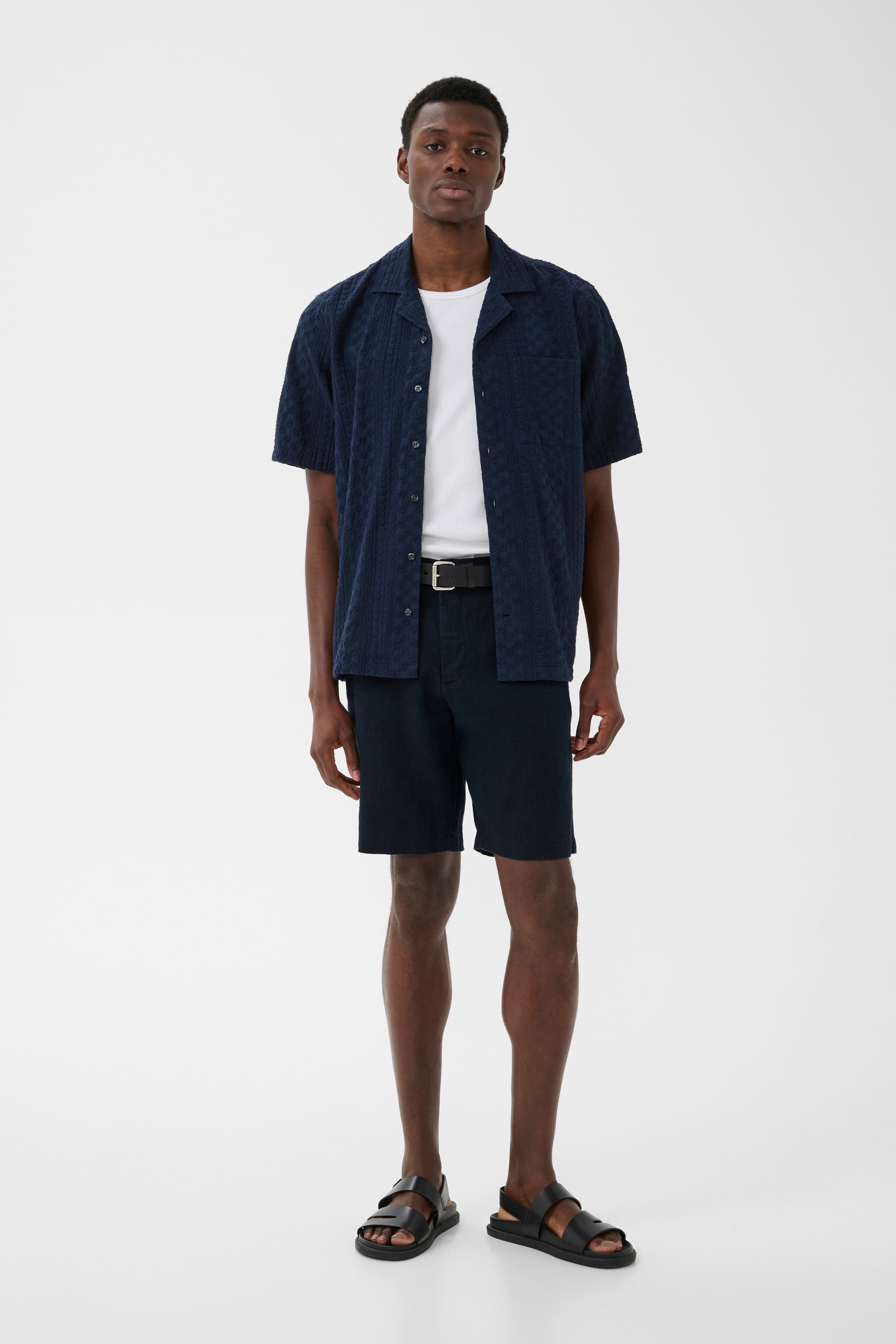 Regular Pantalon chino 'Harlow' Matinique en bleu : devant