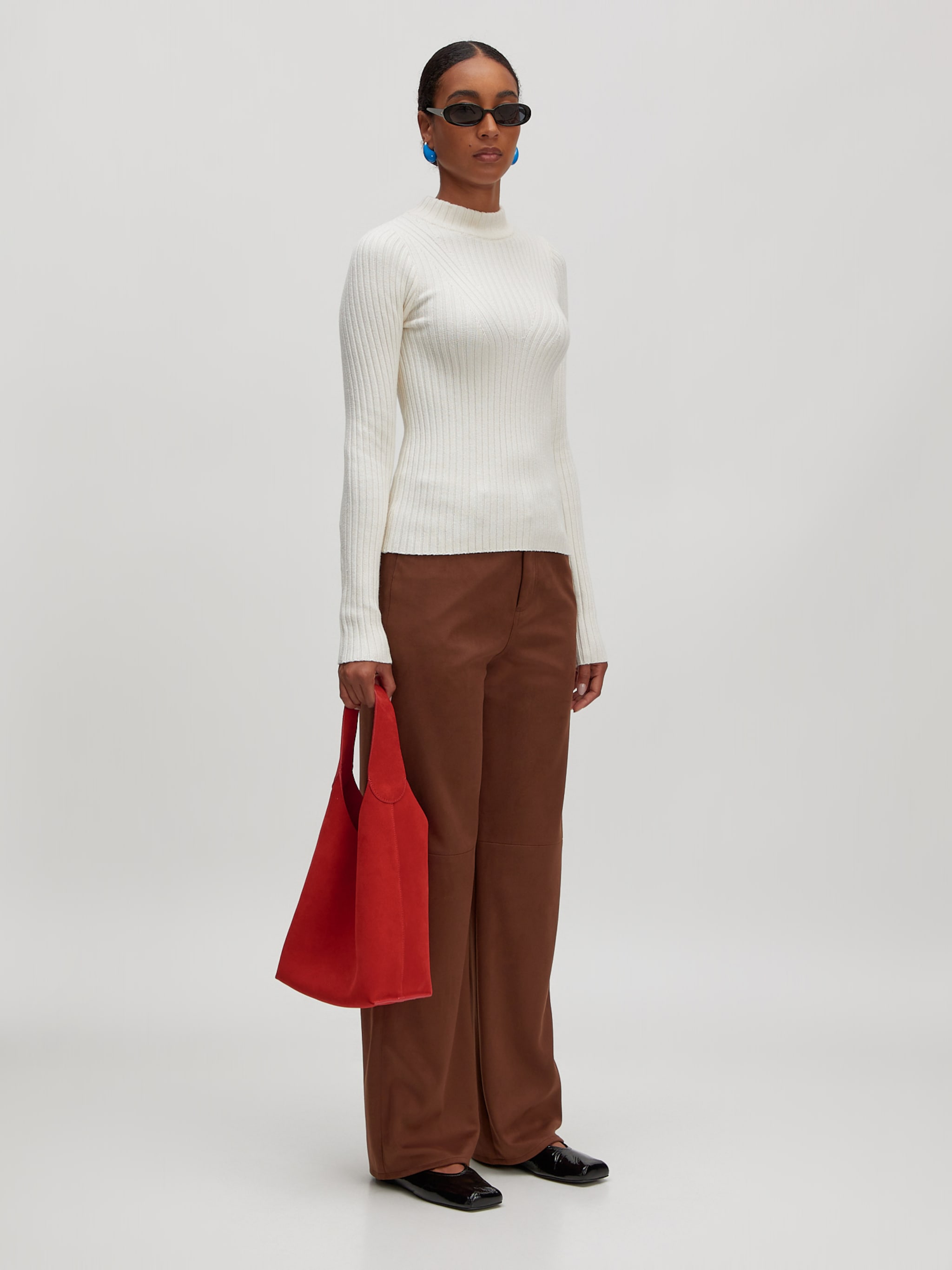 EDITED Producten Shirt 'Janiyah' Beige