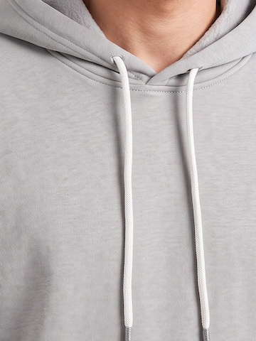 Sweat-shirt Tommy Life en gris