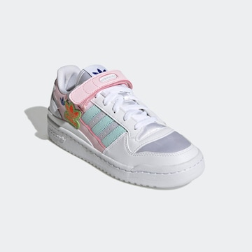 Baskets basses 'Forum' ADIDAS ORIGINALS en blanc