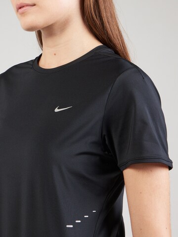 NIKE - Camiseta funcional 'SWIFT' en negro