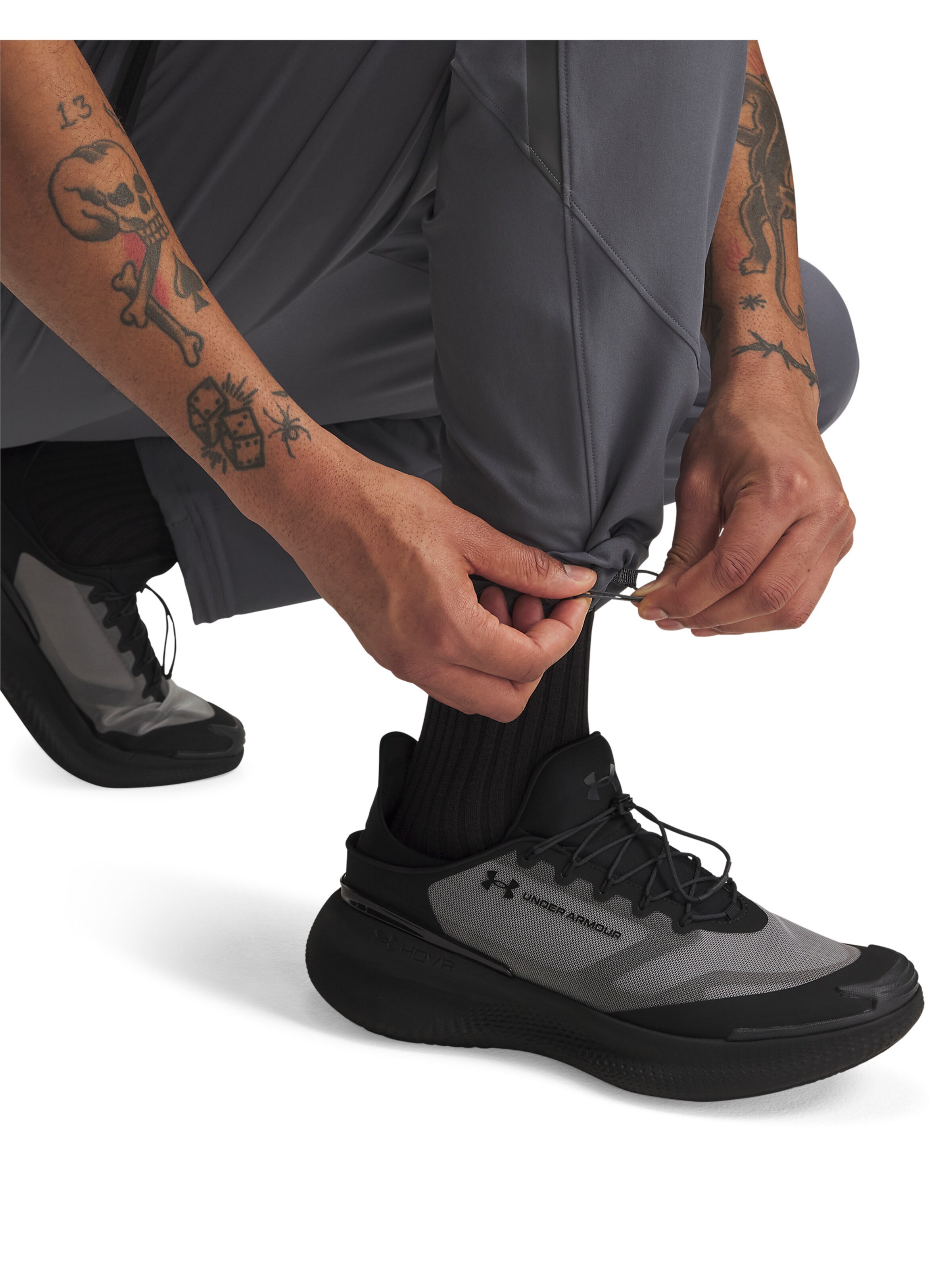 UNDER ARMOUR Tapered Sportbroek 'Unstoppable' in Grijs