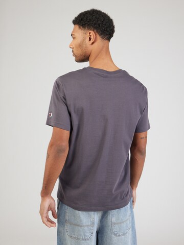 Maglietta di Champion Authentic Athletic Apparel in lilla