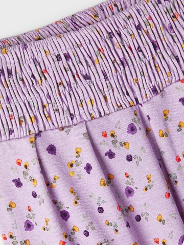 NAME IT Široke hlačnice Hlače 'JANET' | vijolična barva