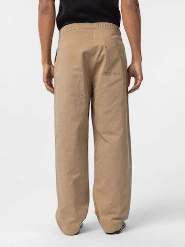 Regular Pantaloni de la Dandalo pe bej