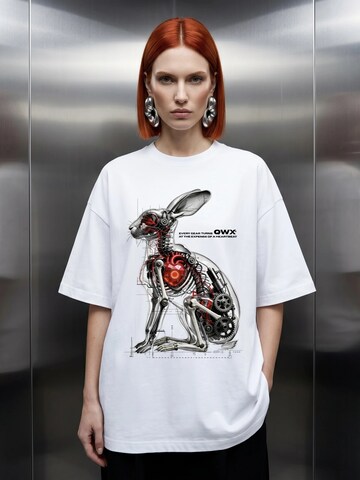 QWX2 - Camiseta talla grande 'PULSE' en blanco