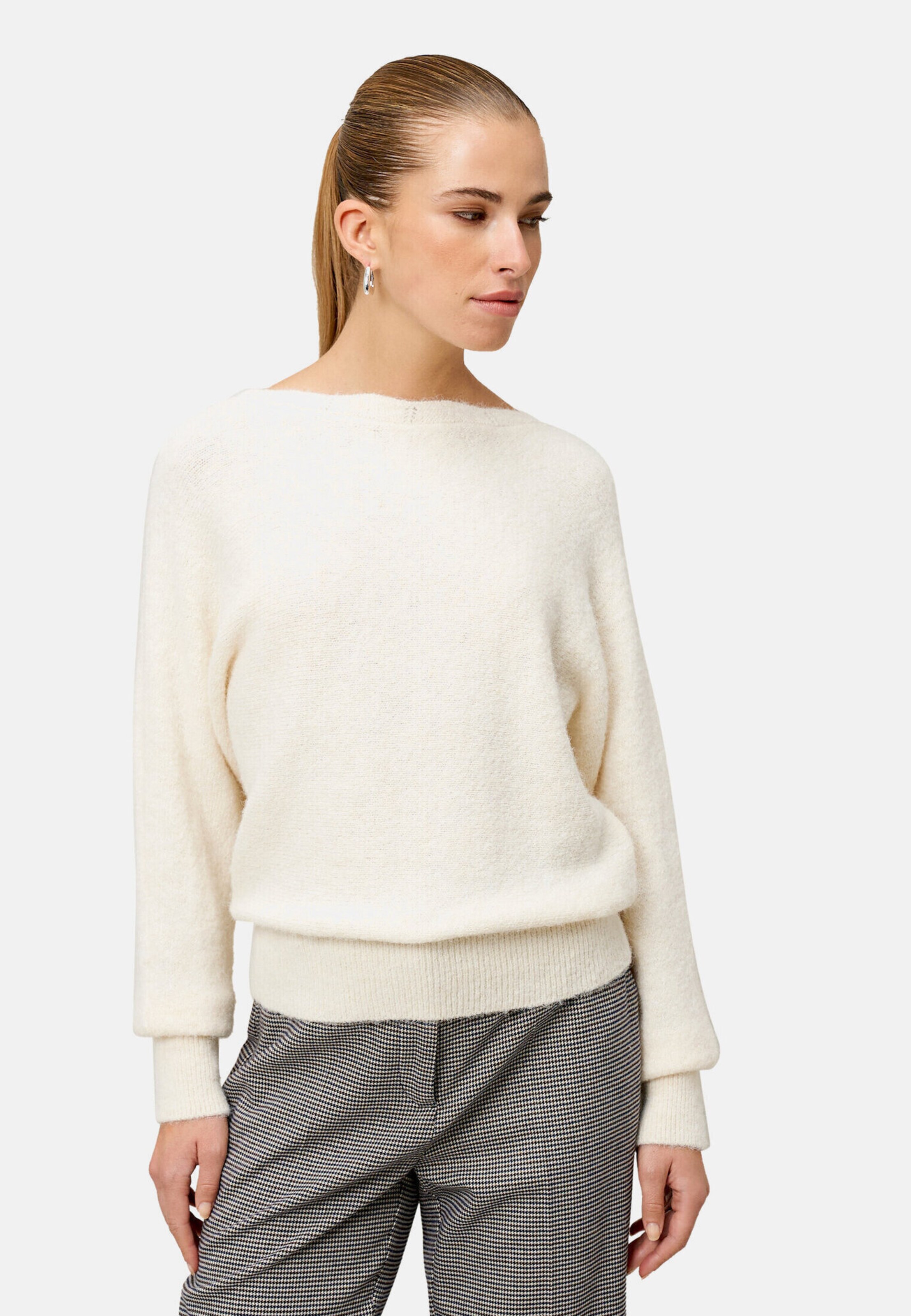 zero Sweater in Beige: front