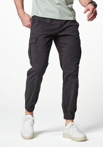 Authentic Le Jogger Tapered Cargo Pants in Black: front