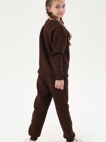 LOUIS LECLER Joggingpak 'Sofia' in Bruin