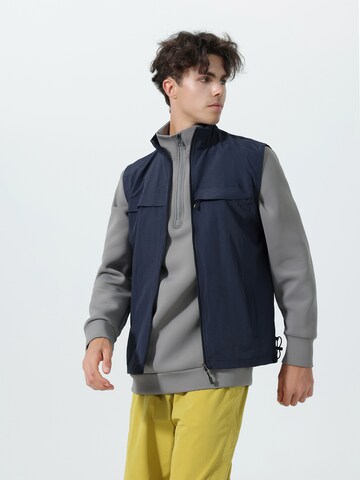 Youthup Vest in Blue