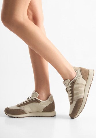 WODEN Platform trainers 'Ronja' in Brown: front