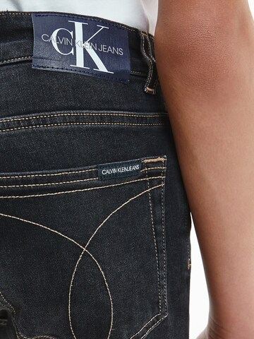 Calvin Klein Jeans Slimfit Jeans in Schwarz