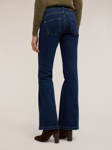 MOTIVI Flared Jeans in Blauw
