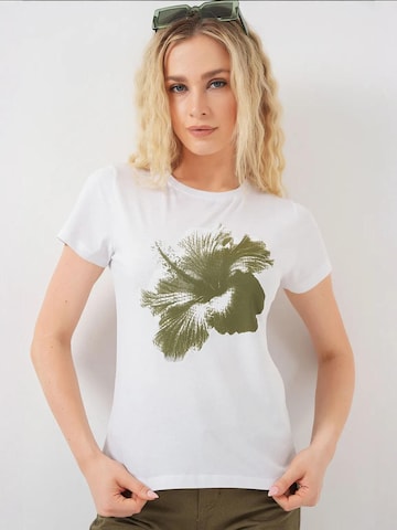 Bigdart T-Shirt in Weiß: Vorderseite