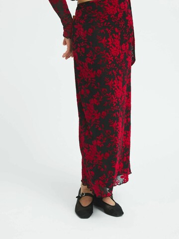 Gonna 'Drew' di Résumé in nero