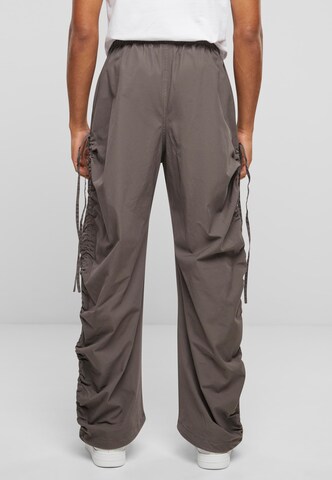 Karl Kani Regular Cargo Pants in Grey