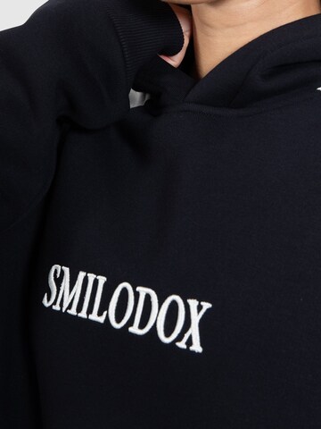 Smilodox Sweatshirt 'Malea' in Blau