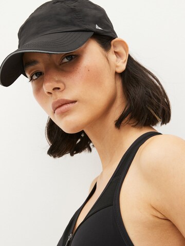 Casquette Next en noir