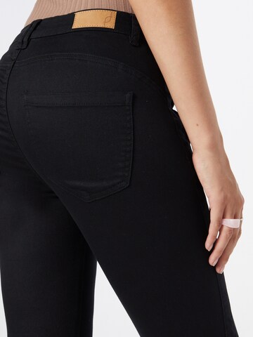 Fransa Skinny Pants in Black