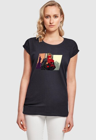 Merchcode T-Shirt 'Grand Red Girl' in Blau: Vorderseite