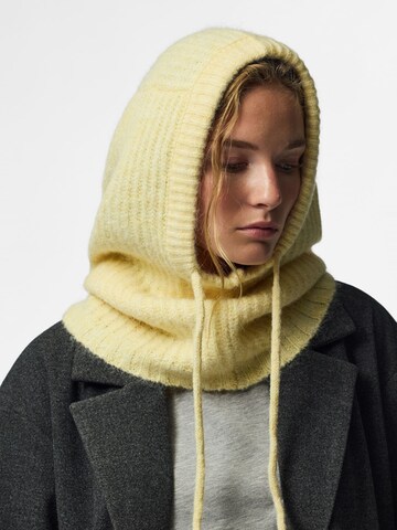 Bonnet 'PCNambi' PIECES en jaune