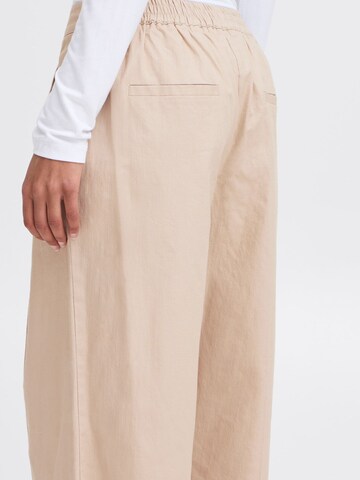 Loosefit Pantalon ' IHUNICA ' ICHI en beige