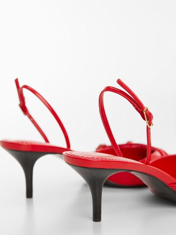 MANGO Дамски обувки на ток с отворена пета 'Tira' в червено