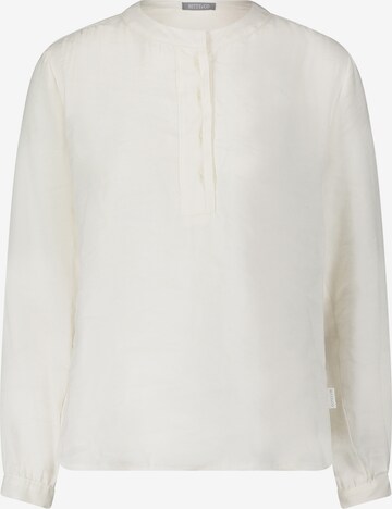 Betty & Co Blouse in White: front