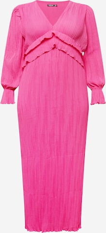 Robe Nasty Gal Plus en rose : devant