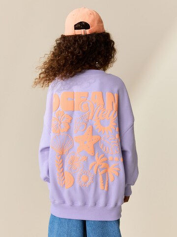 Next Свитшот в Лиловый