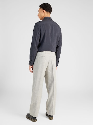 Loosefit Pantaloni di TOPMAN in grigio