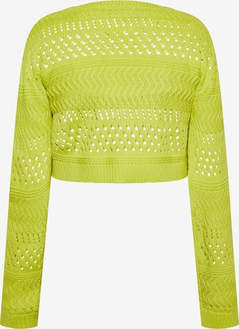 swirly Sweater in Green
