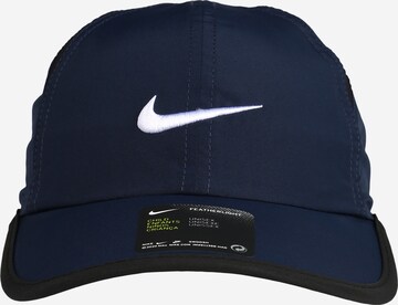 Casquette de sport Nike Sportswear en bleu : devant